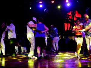 program-sabado-noche